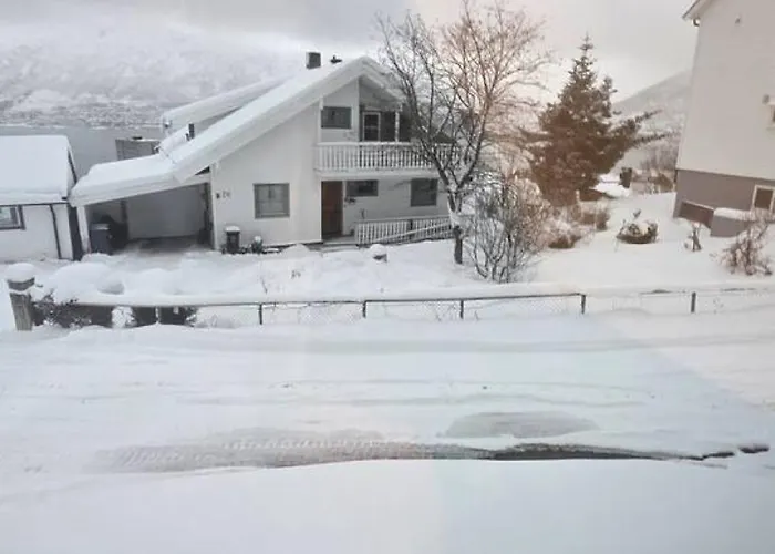 Arctic Nine - Nr 3 - On The Island Casa de Férias